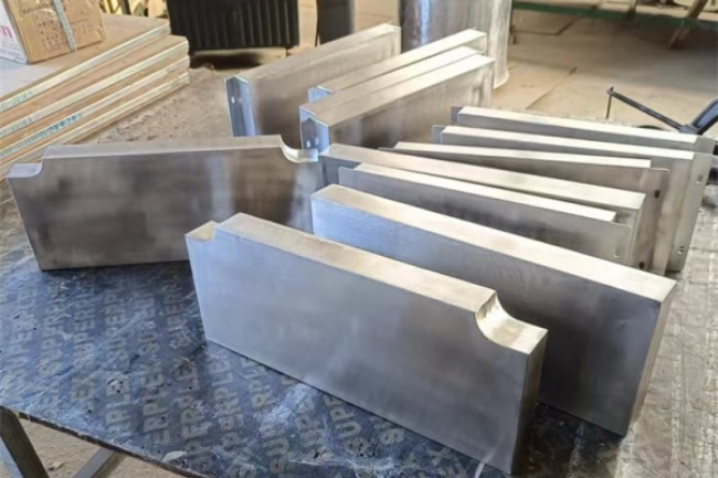 马鞍山不锈钢包铅件